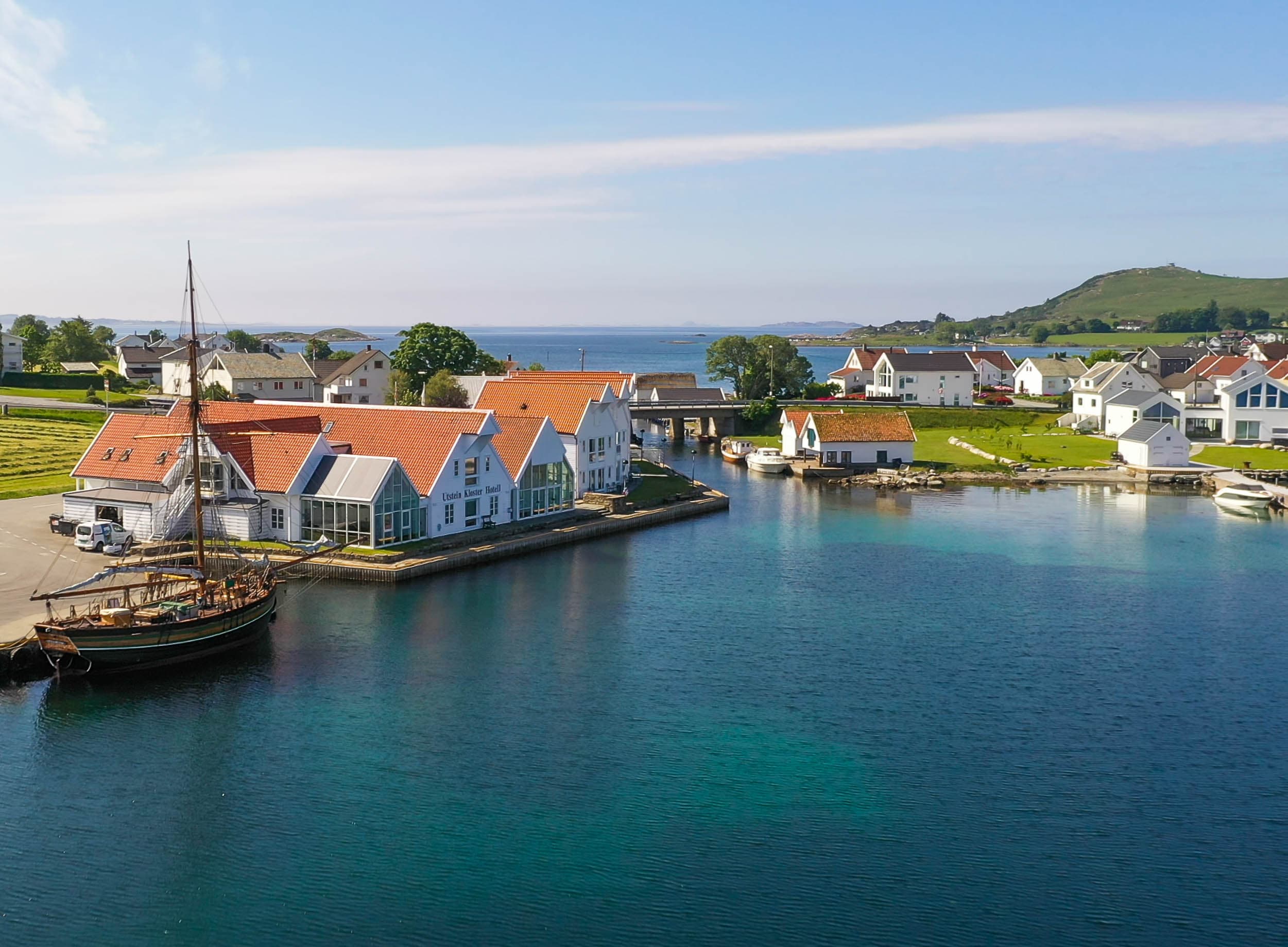 Utstein Kloster Hotell fra sjøsiden