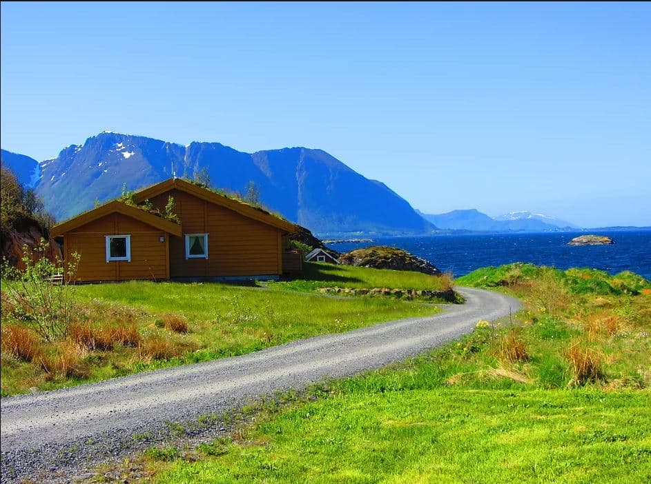 Hytte ved sjøen på Gossen Feriesenter