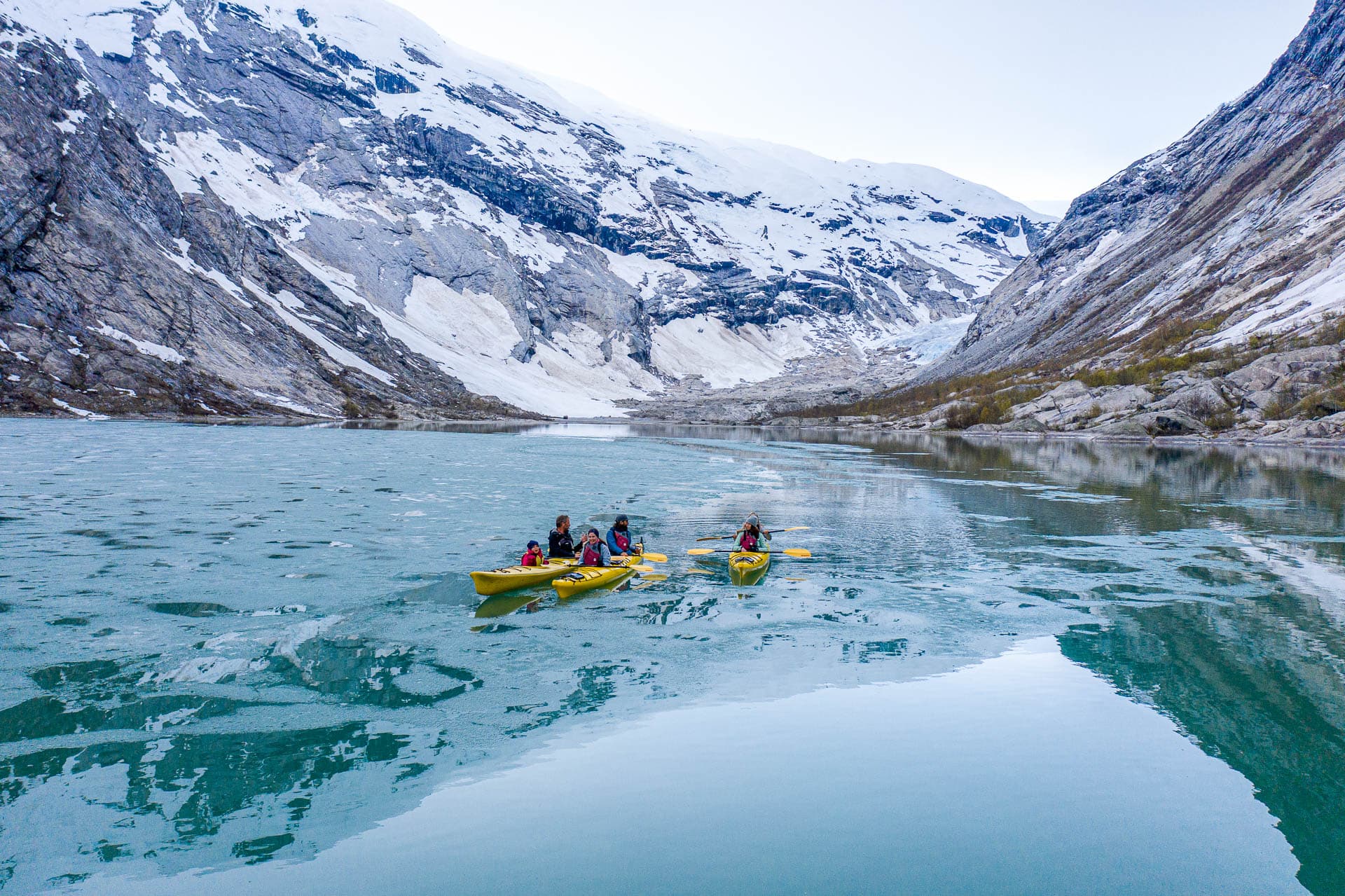 Kajakk Nigardsbrevatnet IceTroll