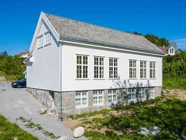 Fasaden til bygdemuseet Breidablikk