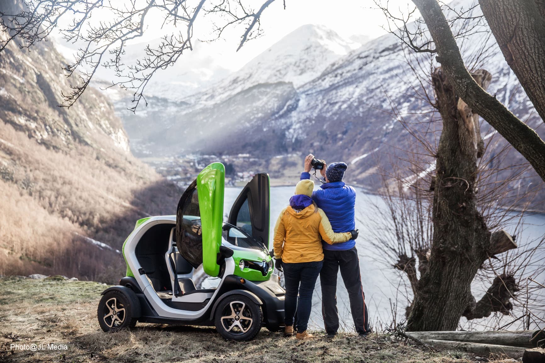 Fotostop med eMobility i Ørnesvingen i Geiranger