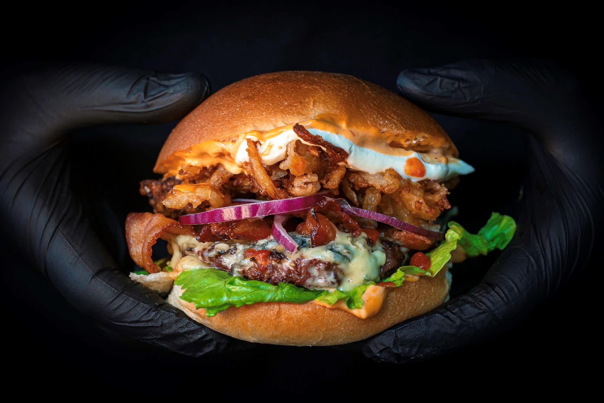 Nærbilde av burger