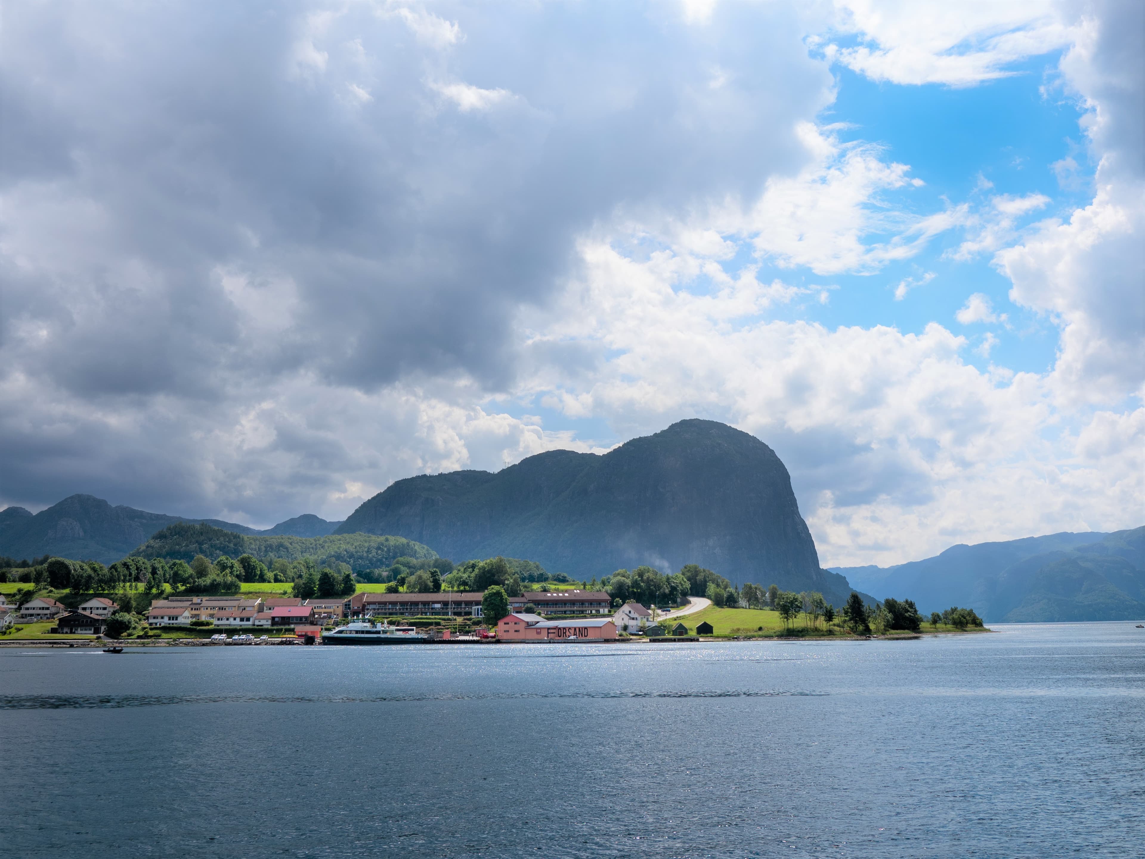 Forsand fra Lysefjorden.
