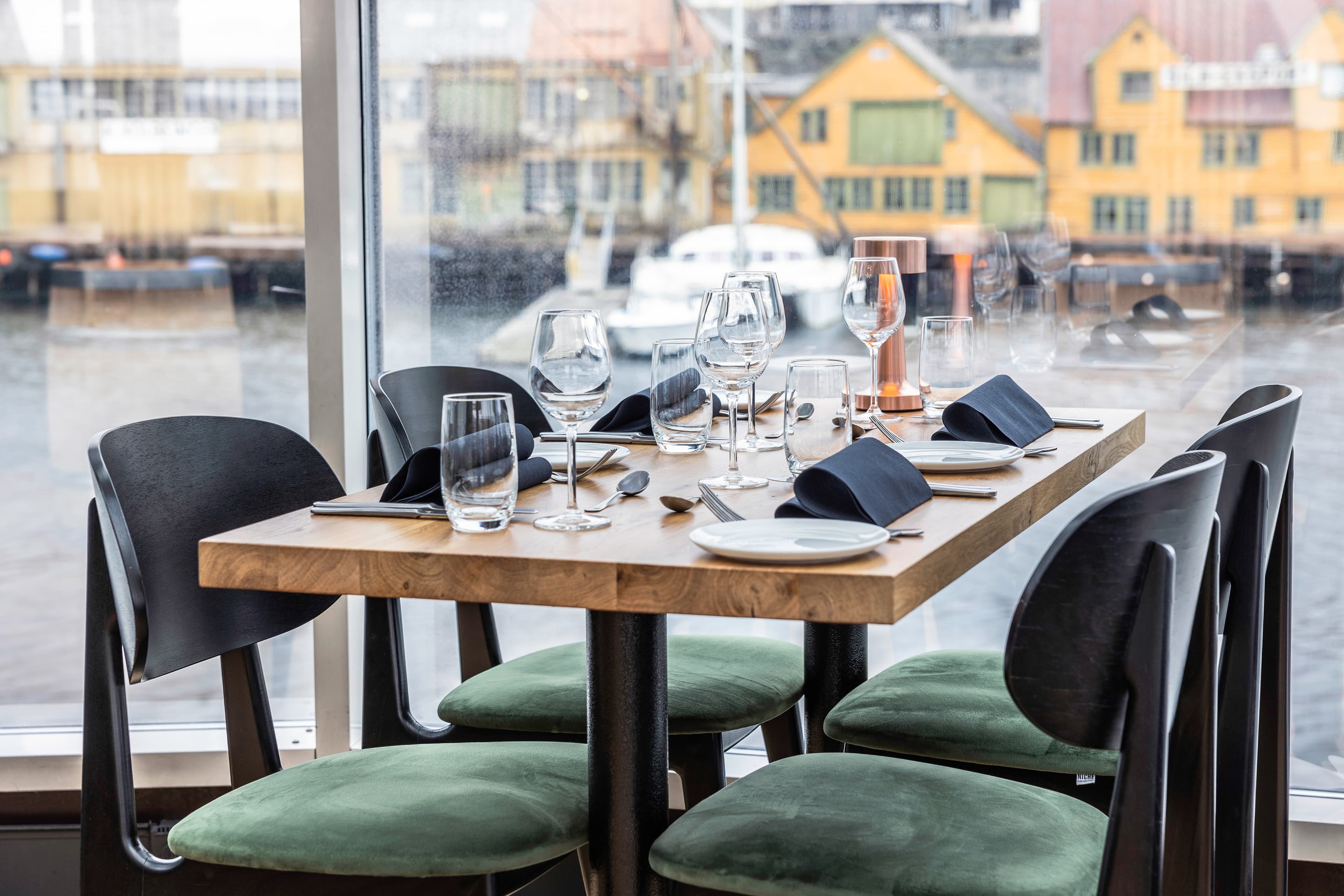 Naustet restaurant, hyggelig bort i kuppelen.