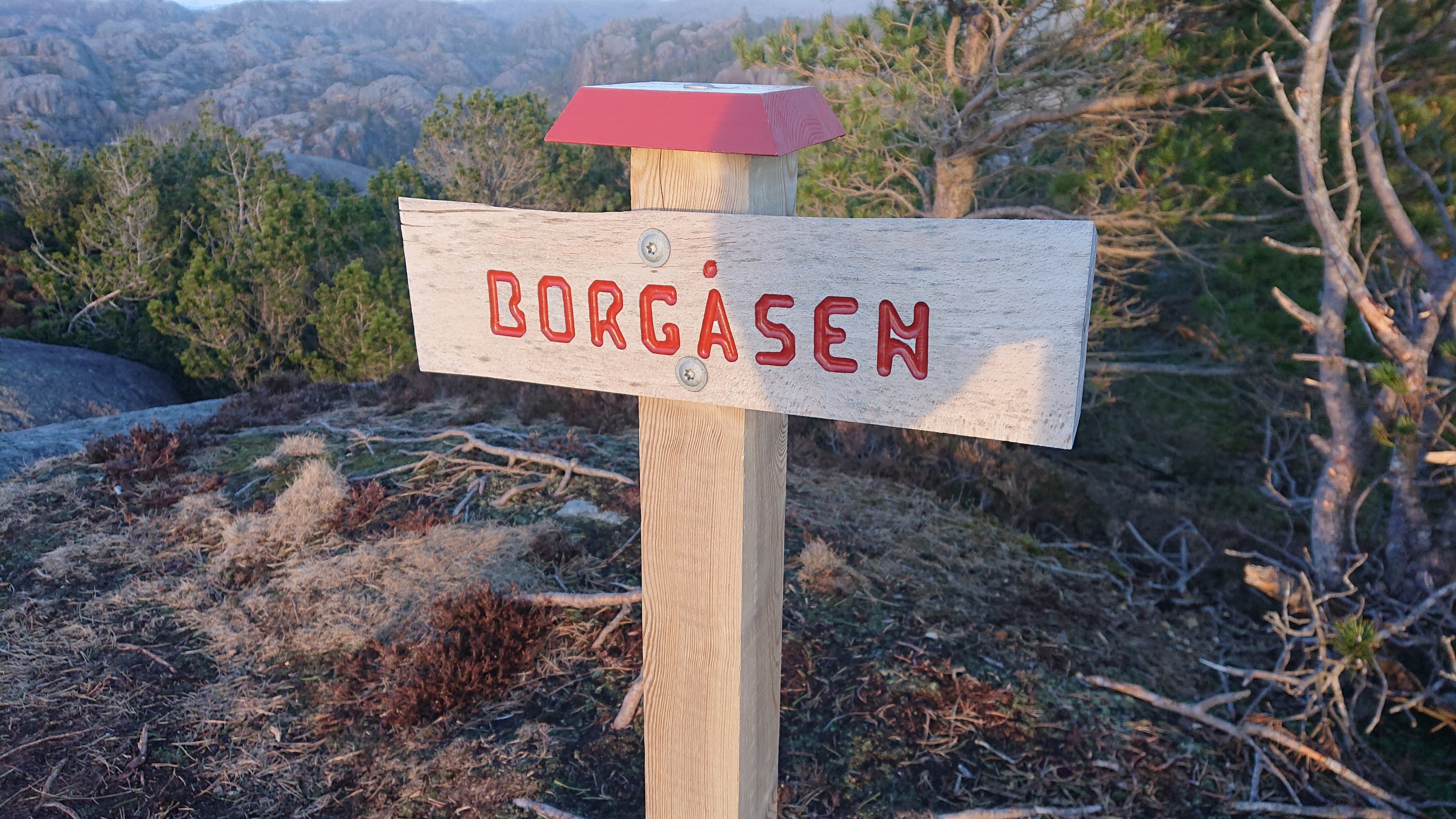 Turskilt til Borgåsen, Ogna