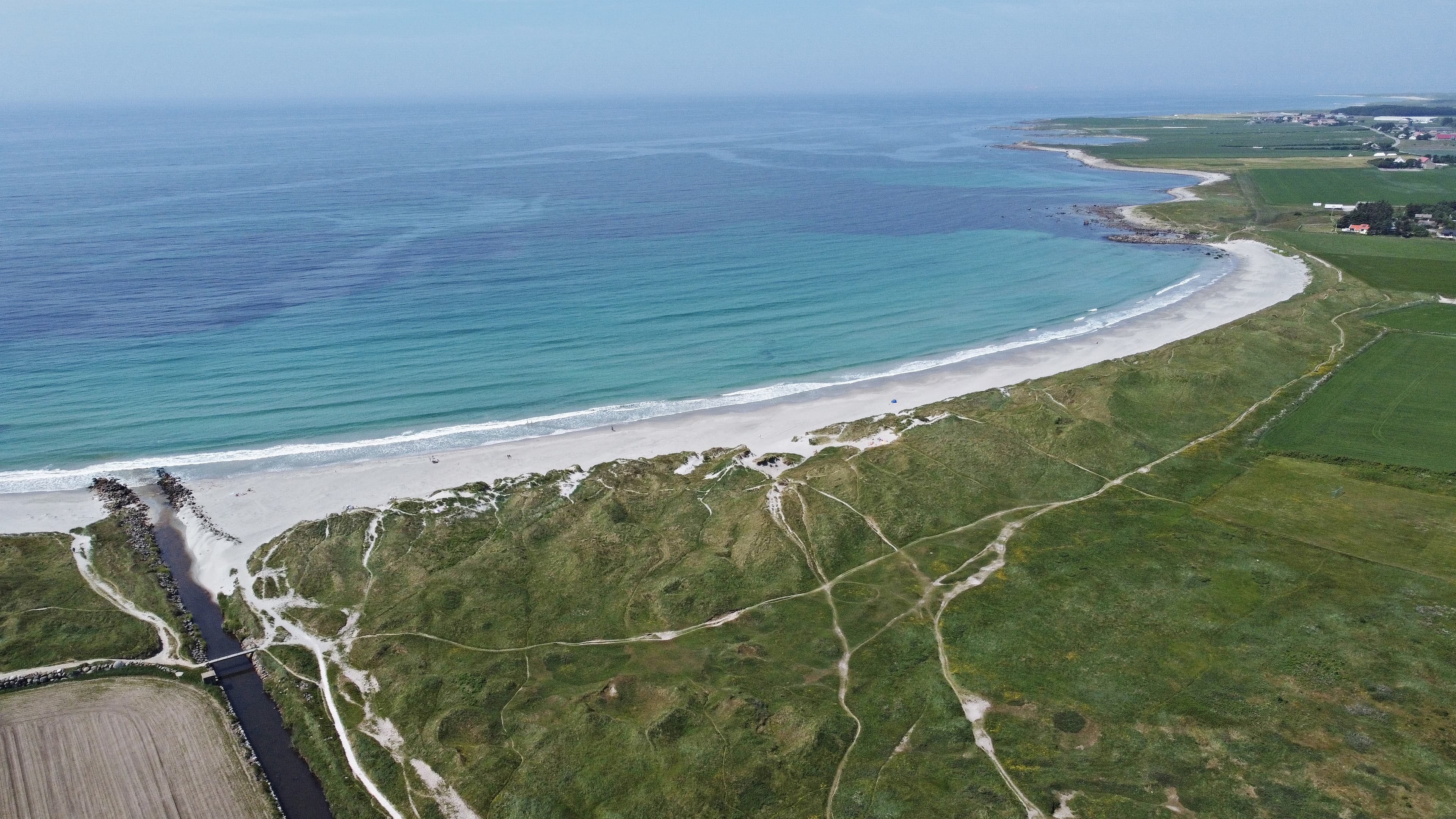 Refsnesstranden fra luften