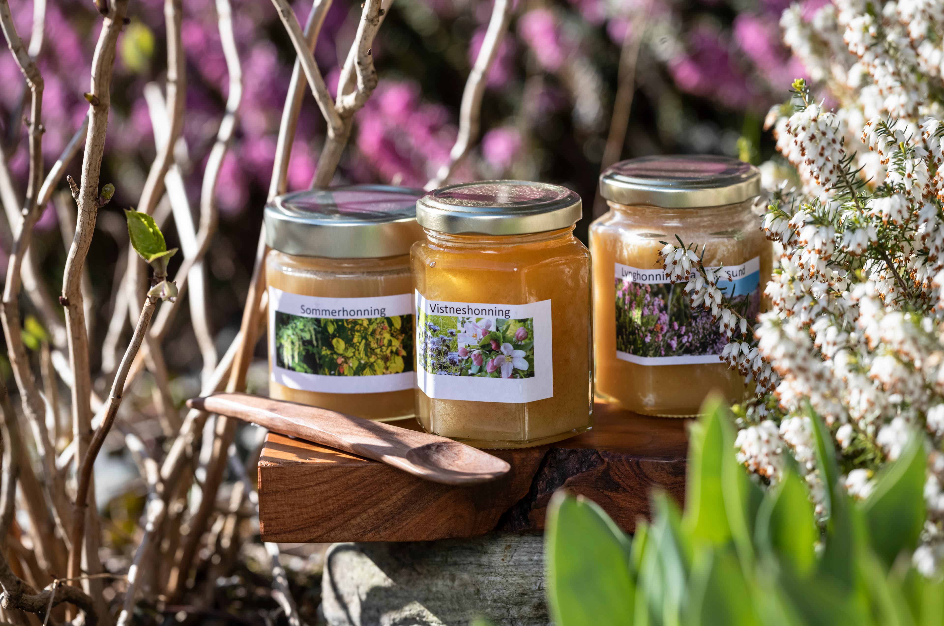 Apples, cider, apple juice, apple farm, honey production, jam production