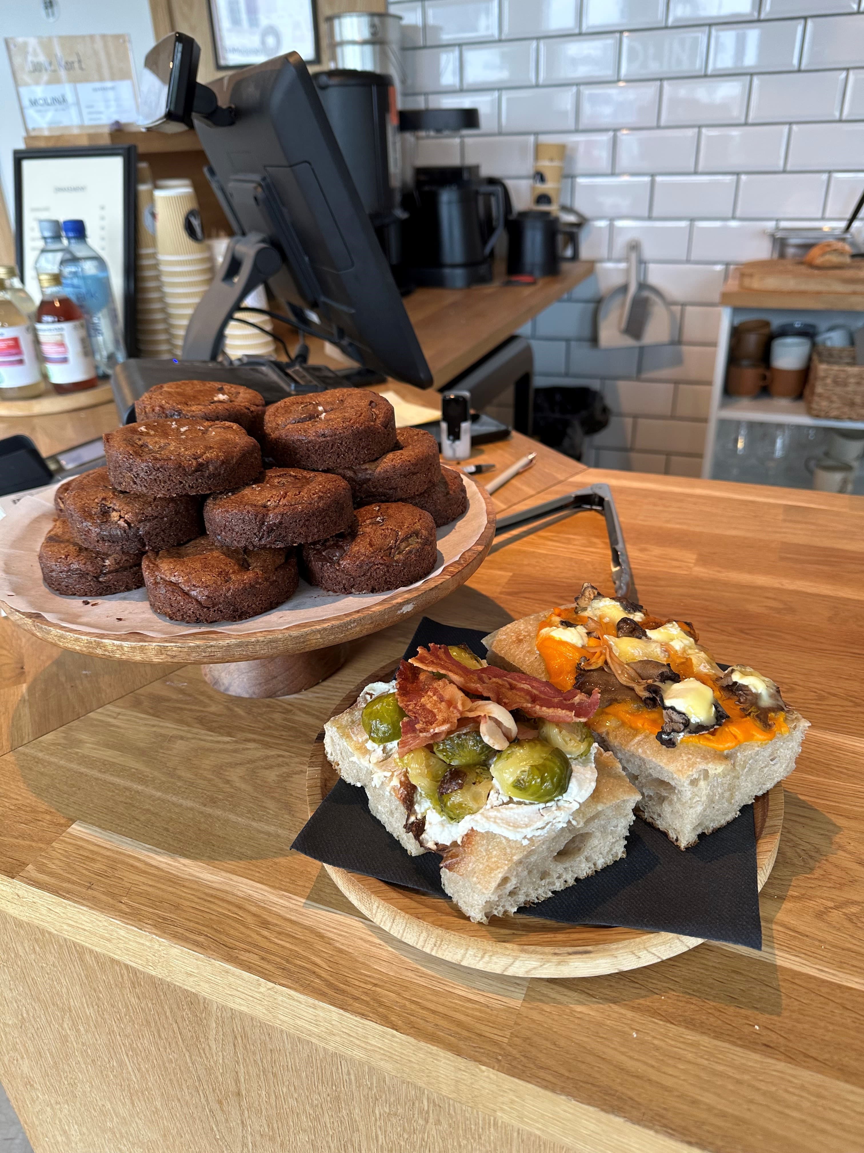 bread, cakes and pastries, bakery