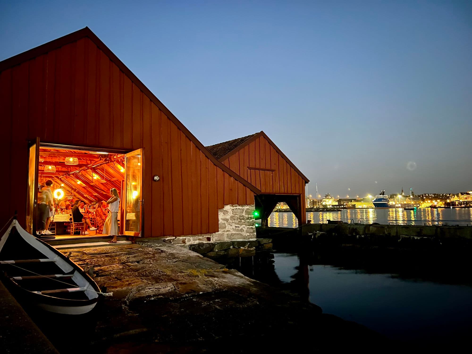 venue, party venue with views and people using the venue, eating and socialising