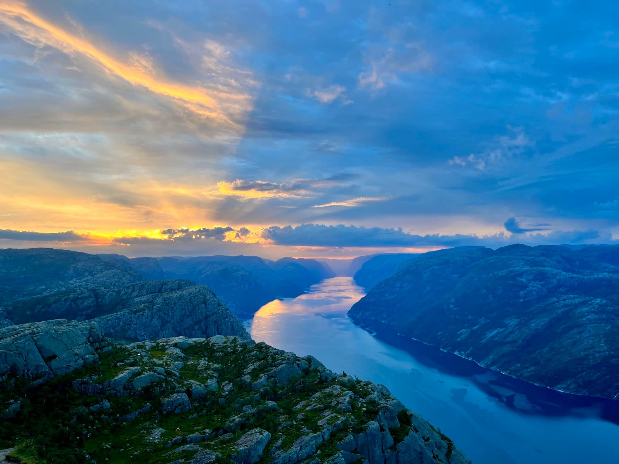 Guided hikes to Preikestolen and Kjerag - nature photos of attactions and fjord
