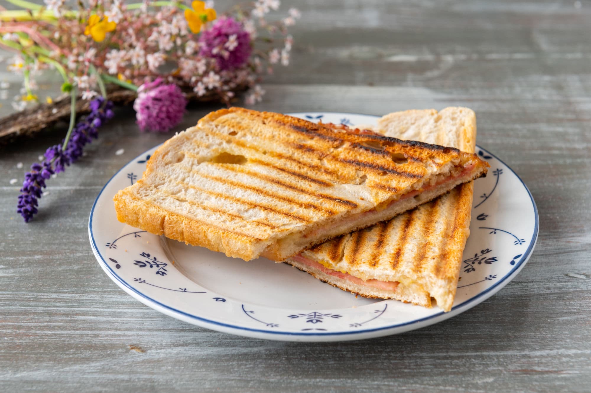 Kronen Gaard Hotell og Bakernes Paradis