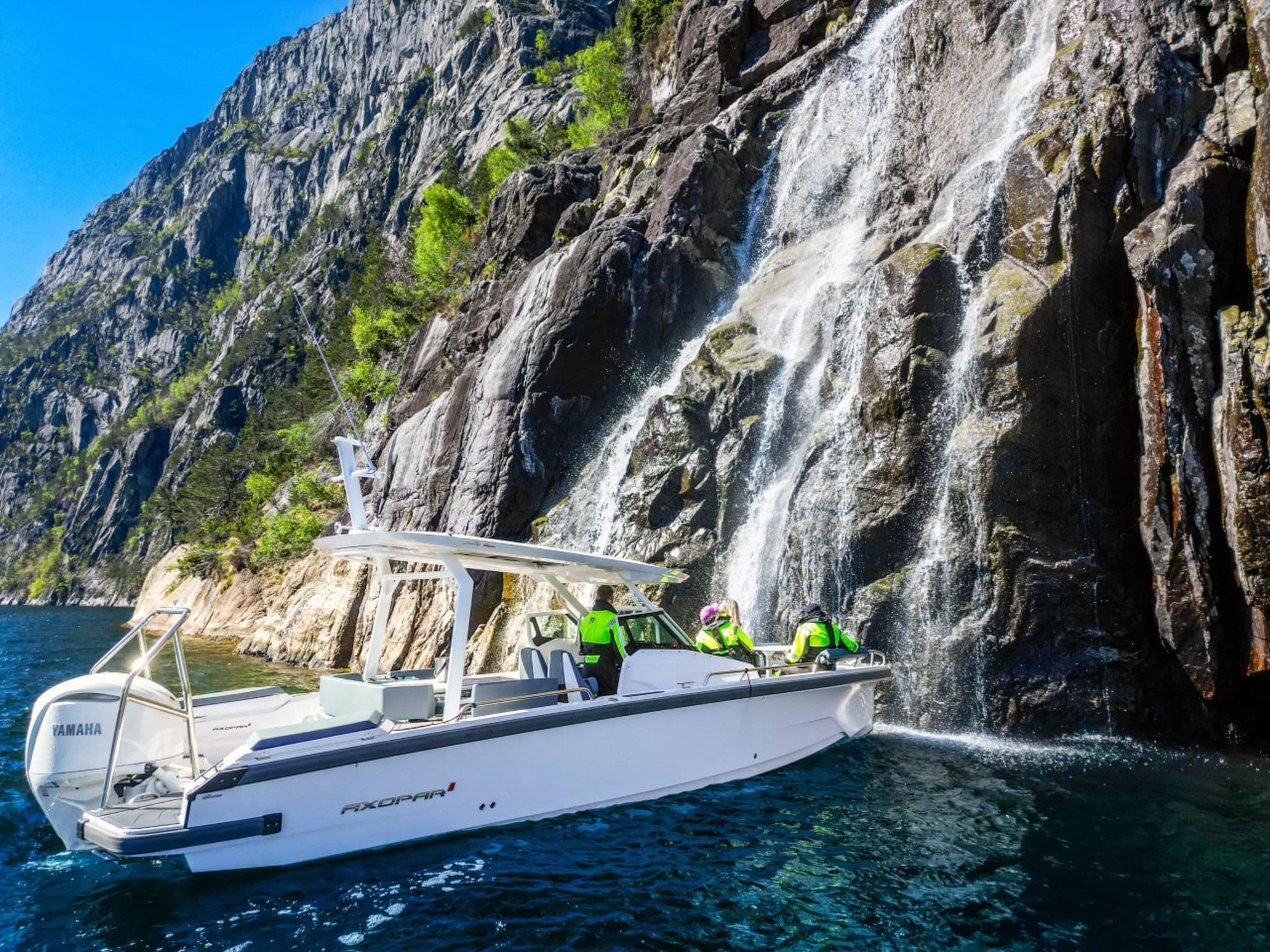 boats, fjords, mountains