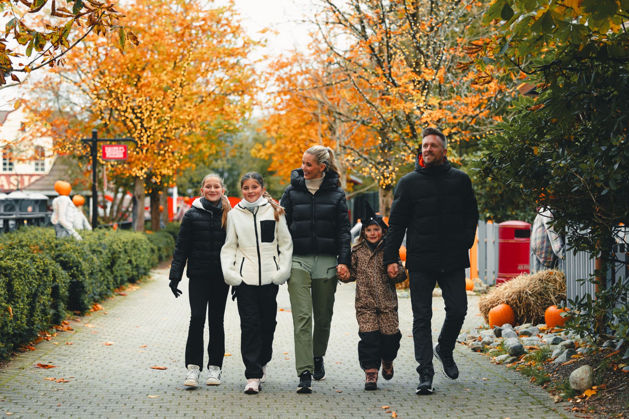 Kongeparken family and amusement park, families having fun on rides etc